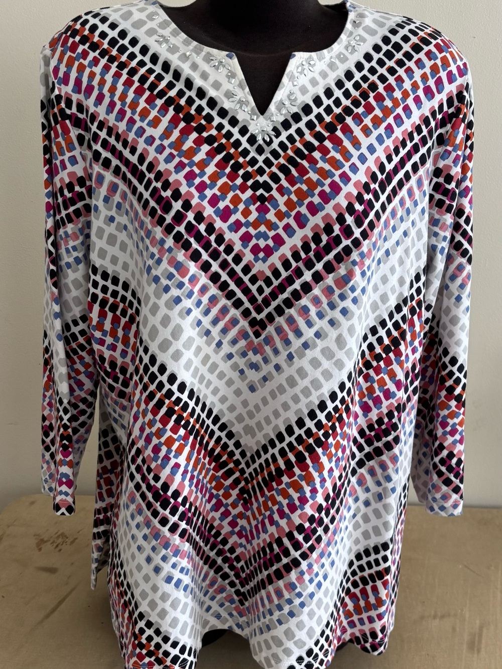 Alfred Dunner 3/4 Length Sleeve Tunic with Multi-Color Chevron Dots - Women’s 1X